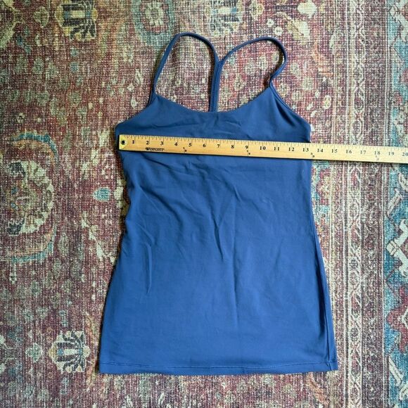 Lululemon size 6 Blue Women's Racerback Spaghetti Strap Tank Top lightweight - Picture 3 of 8